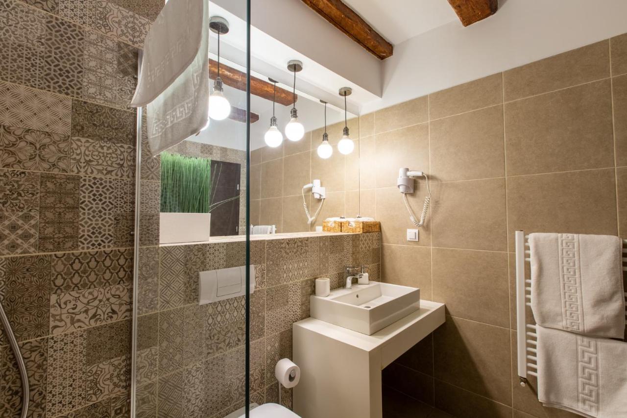 Vendi Grand Square Residence Sibiu Eksteriør bilde