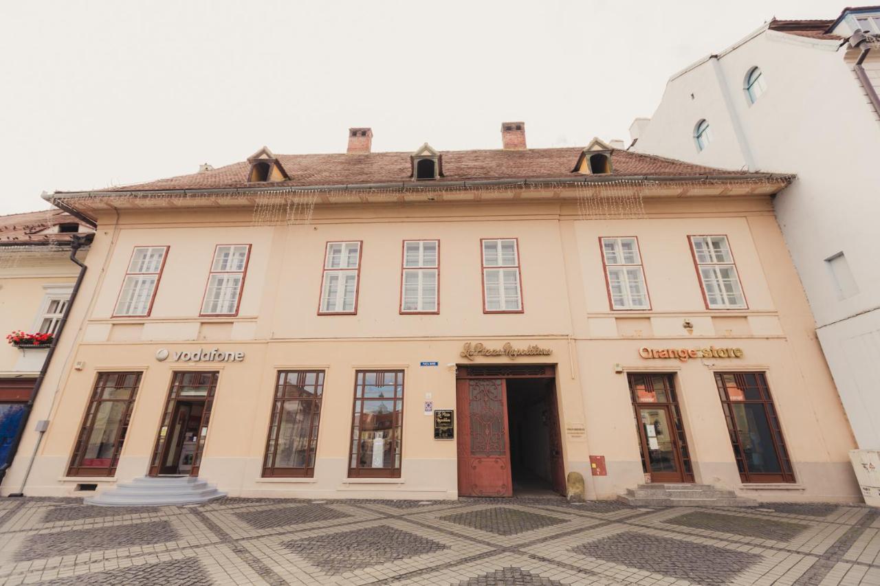Vendi Grand Square Residence Sibiu Eksteriør bilde