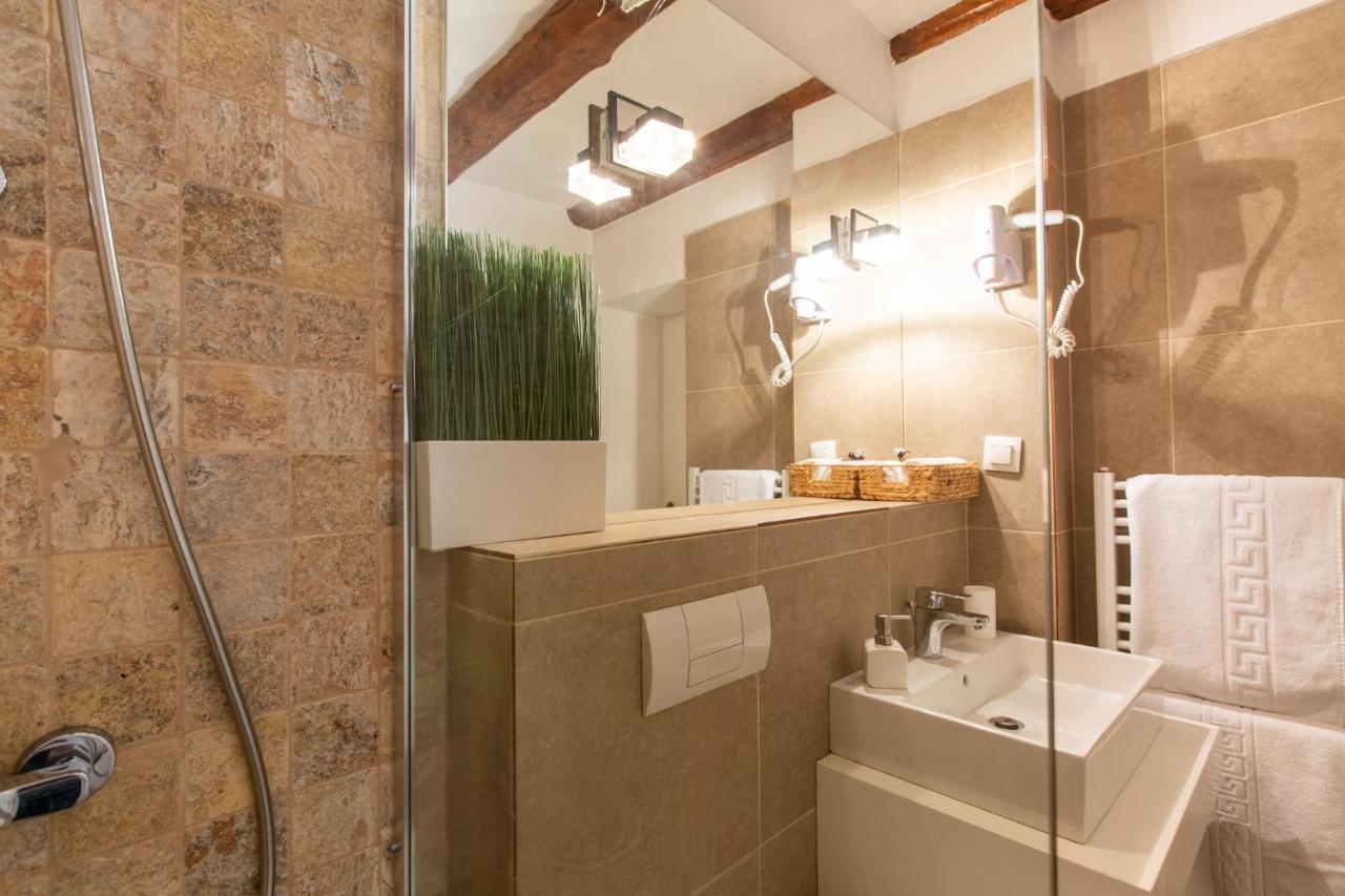 Vendi Grand Square Residence Sibiu Eksteriør bilde